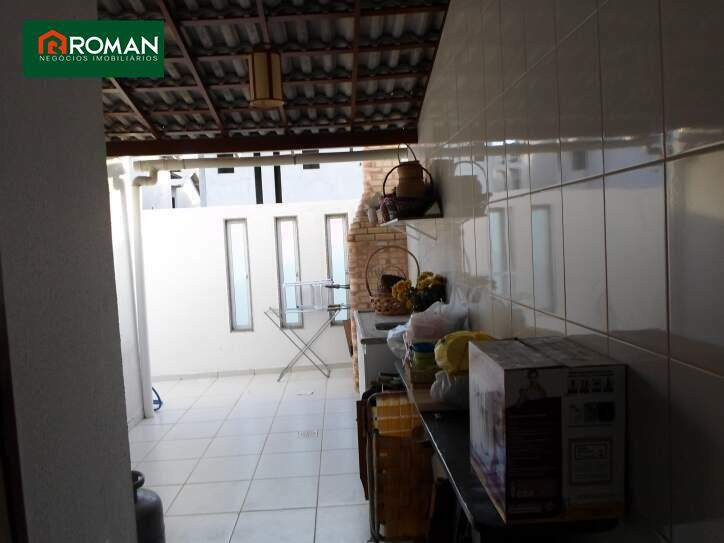 Casa em condomínio à venda no Palmeiras: 