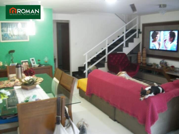 Casa em condomínio à venda no Palmeiras: 