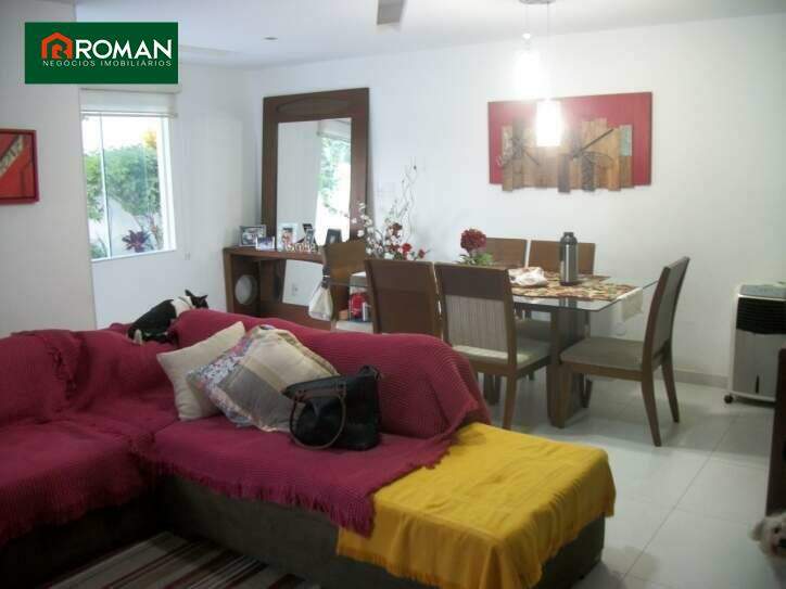 Casa em condomínio à venda no Palmeiras: 