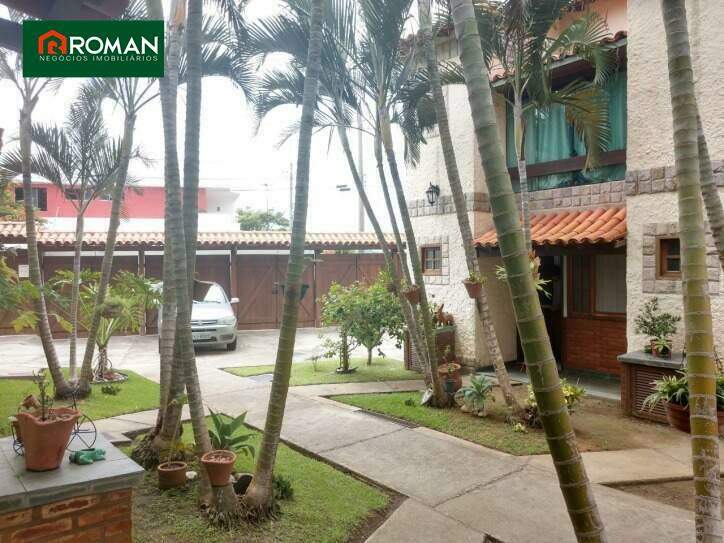 Casa em condomínio à venda no Palmeiras: 