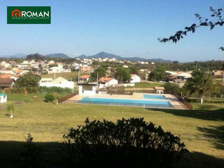 Casa em condomínio à venda no Outeiro: 