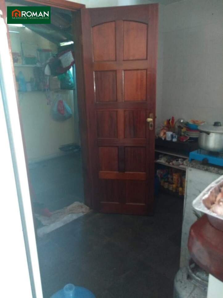 Casa em condomínio à venda no Palmeiras: 