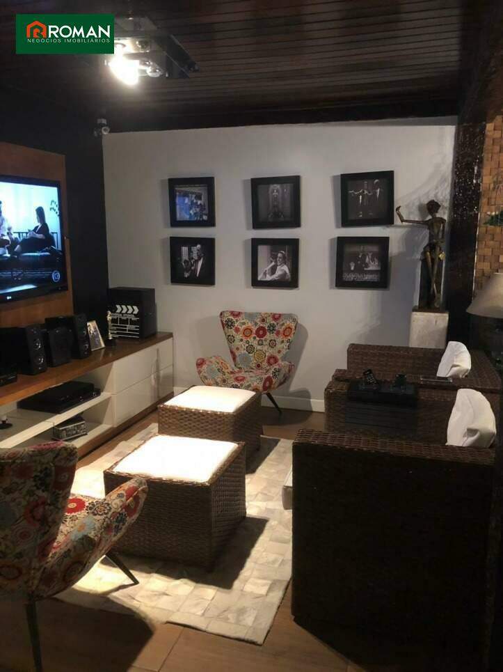 Casa à venda no Centro: 