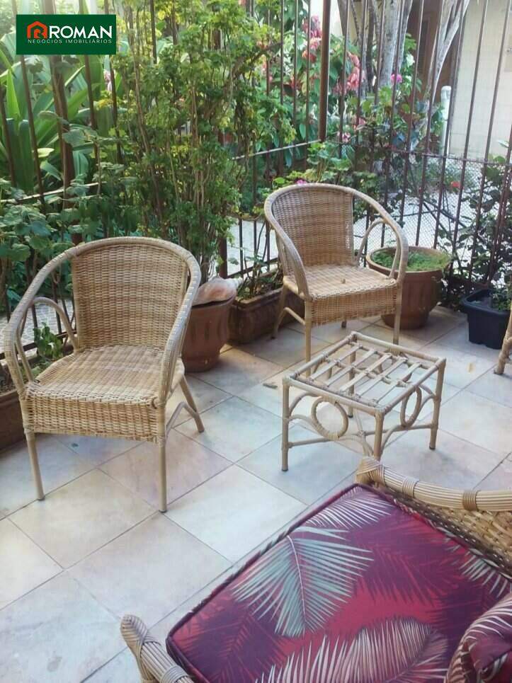 Casa em condomínio à venda no Portinho: 