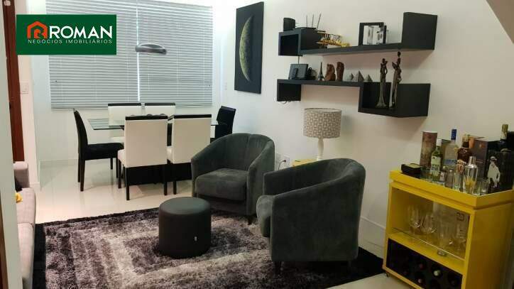 Casa em condomínio à venda no Portinho: 