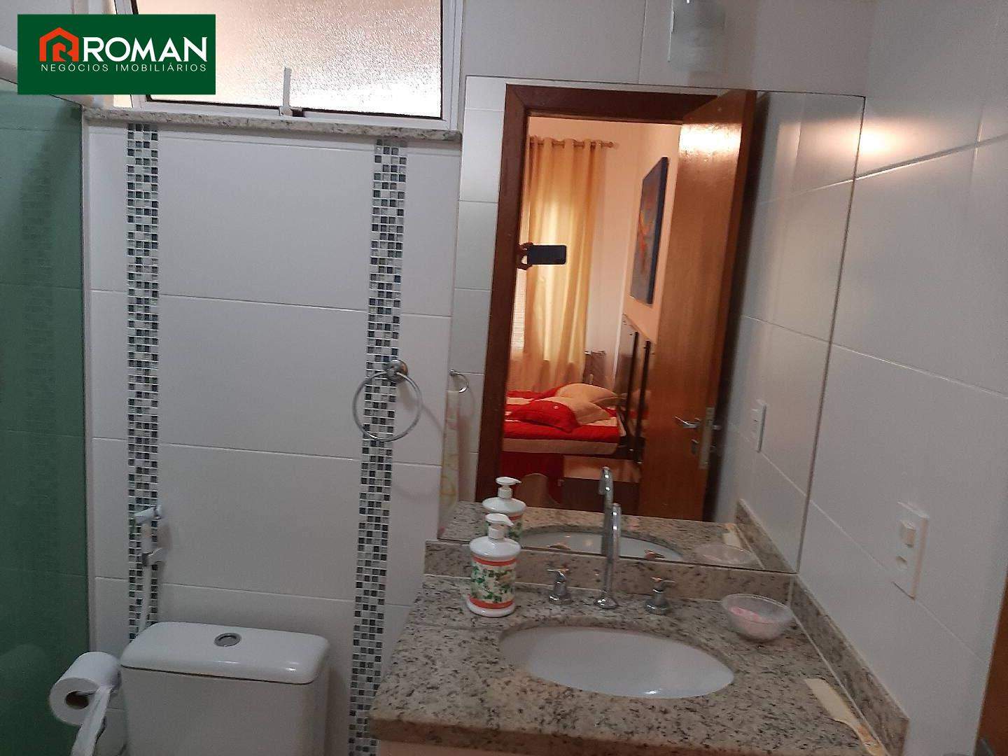 Casa em condomínio à venda no Portinho: 