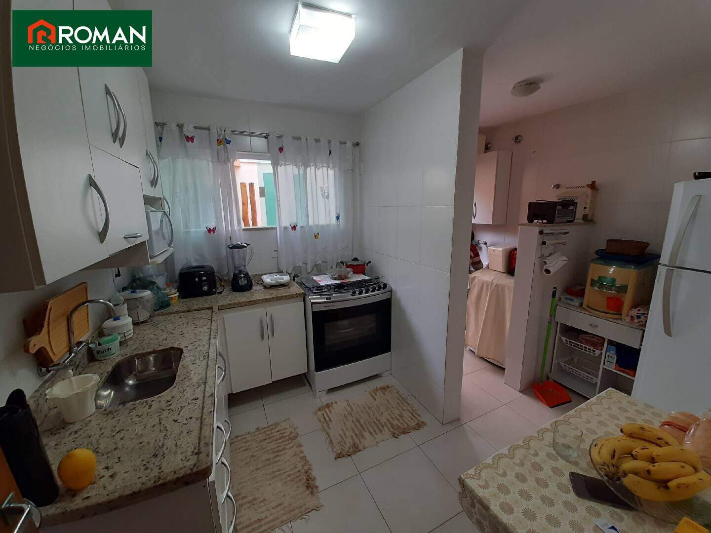 Casa em condomínio à venda no Portinho: 