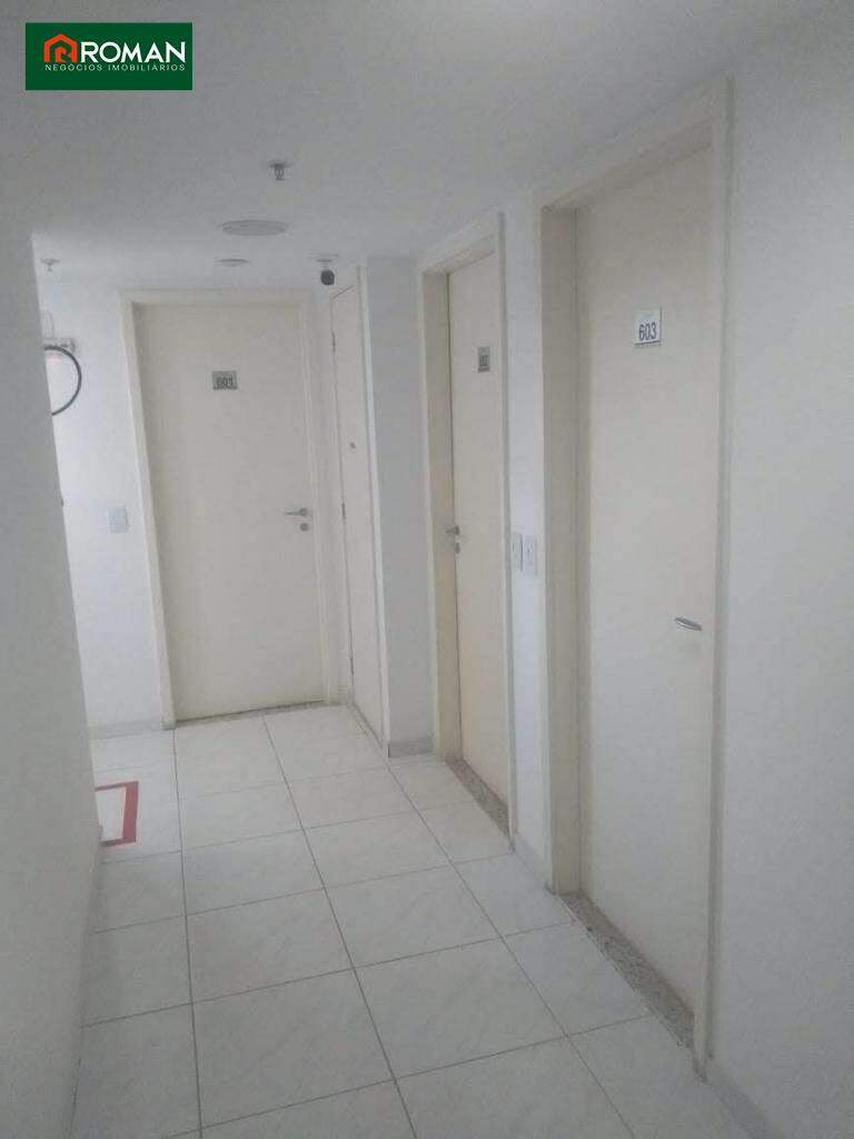 Sala à venda no Centro: 