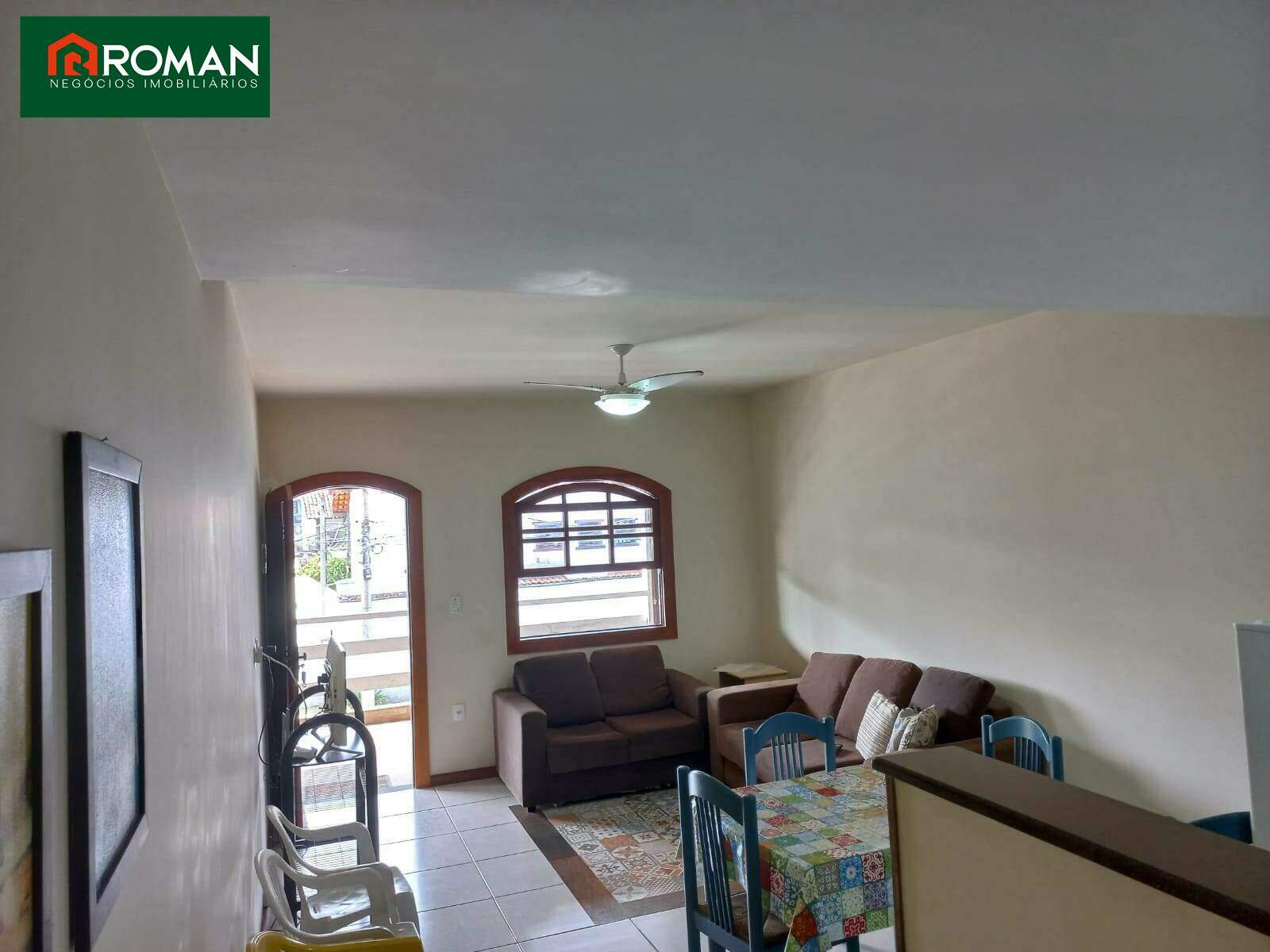 Apartamento à venda no Peró: 