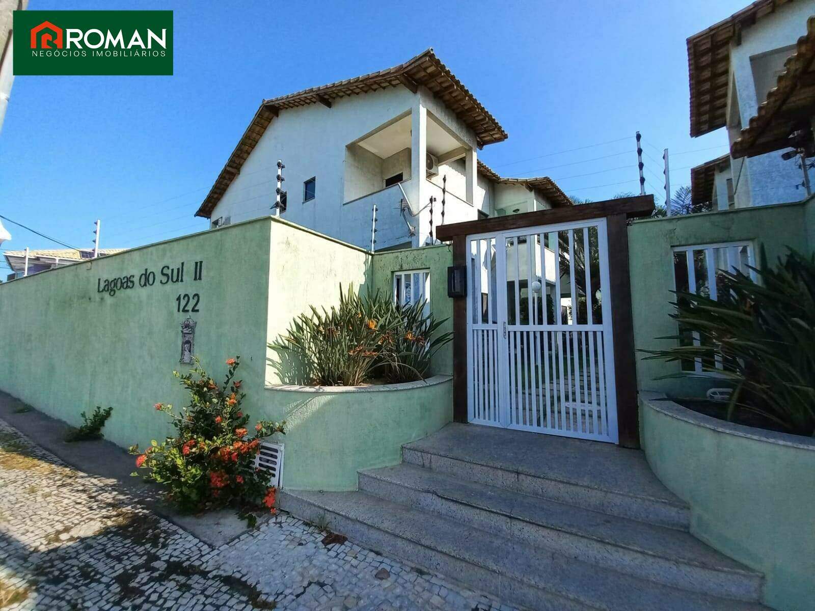 Casa em condomínio à venda no Palmeiras: 