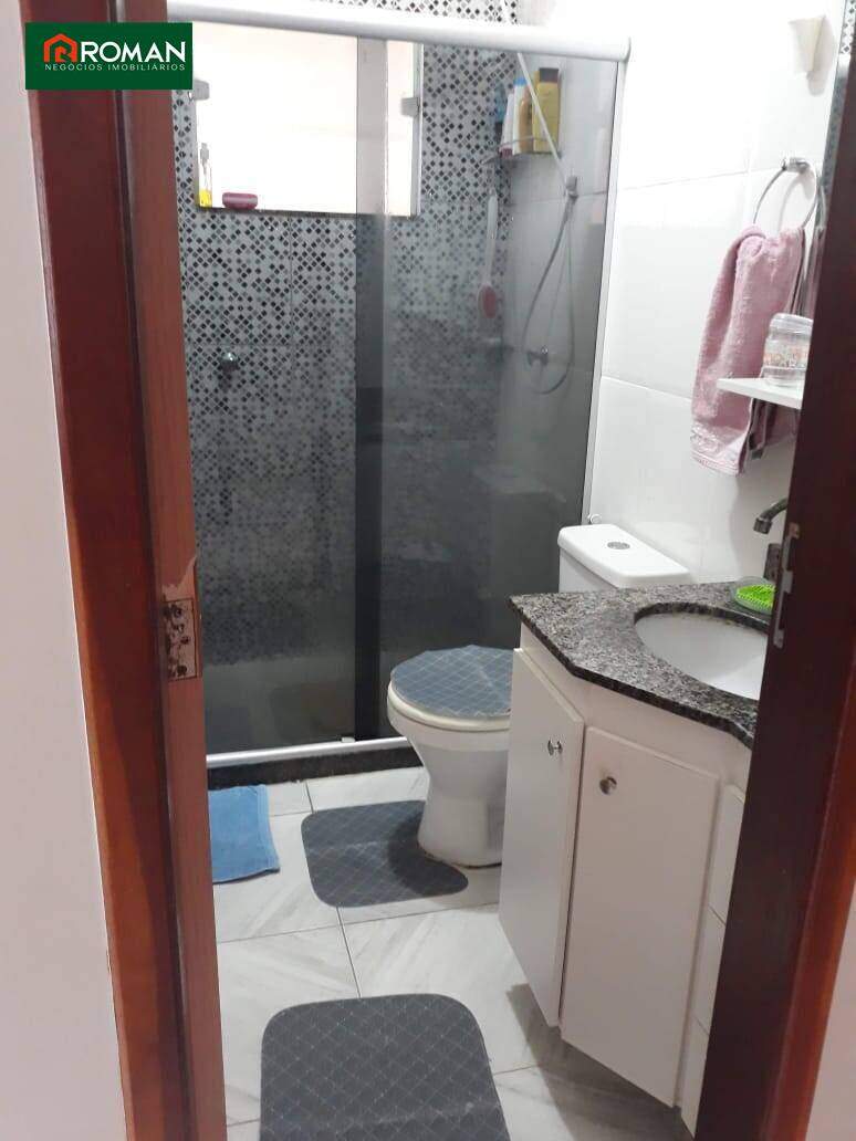 Apartamento à venda no Vinhateiro: 