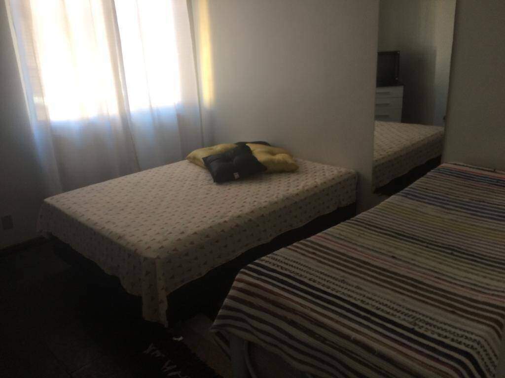 Casa em condomínio à venda no Palmeiras: 