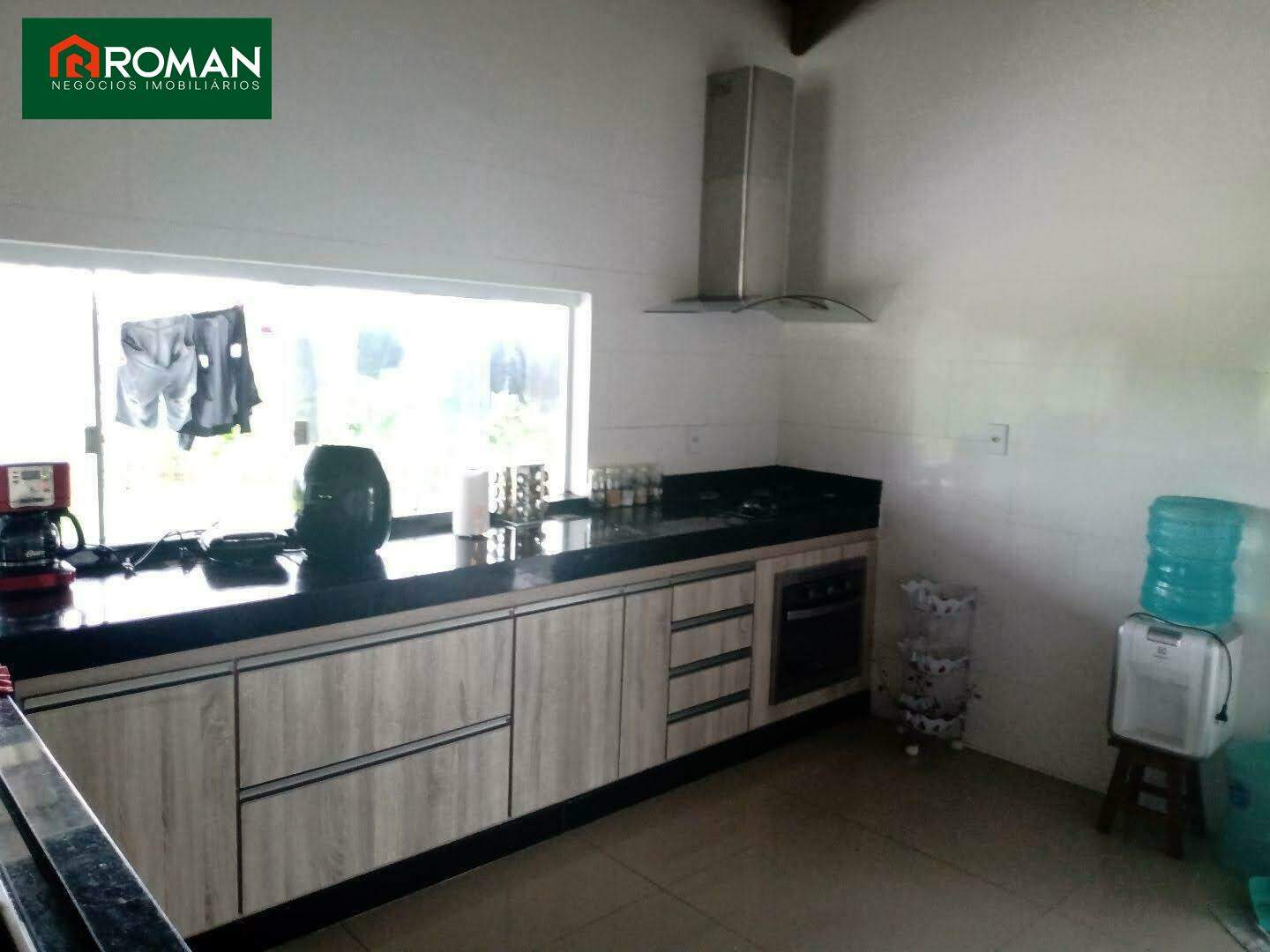 Casa em condomínio à venda no Retiro: 