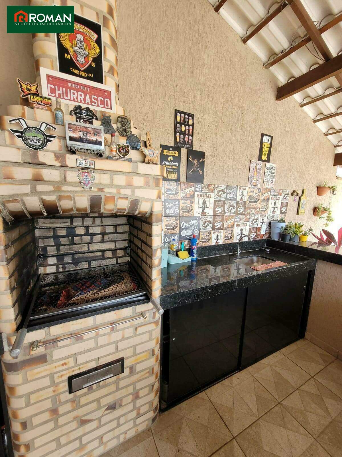 Casa à venda no Peró: 