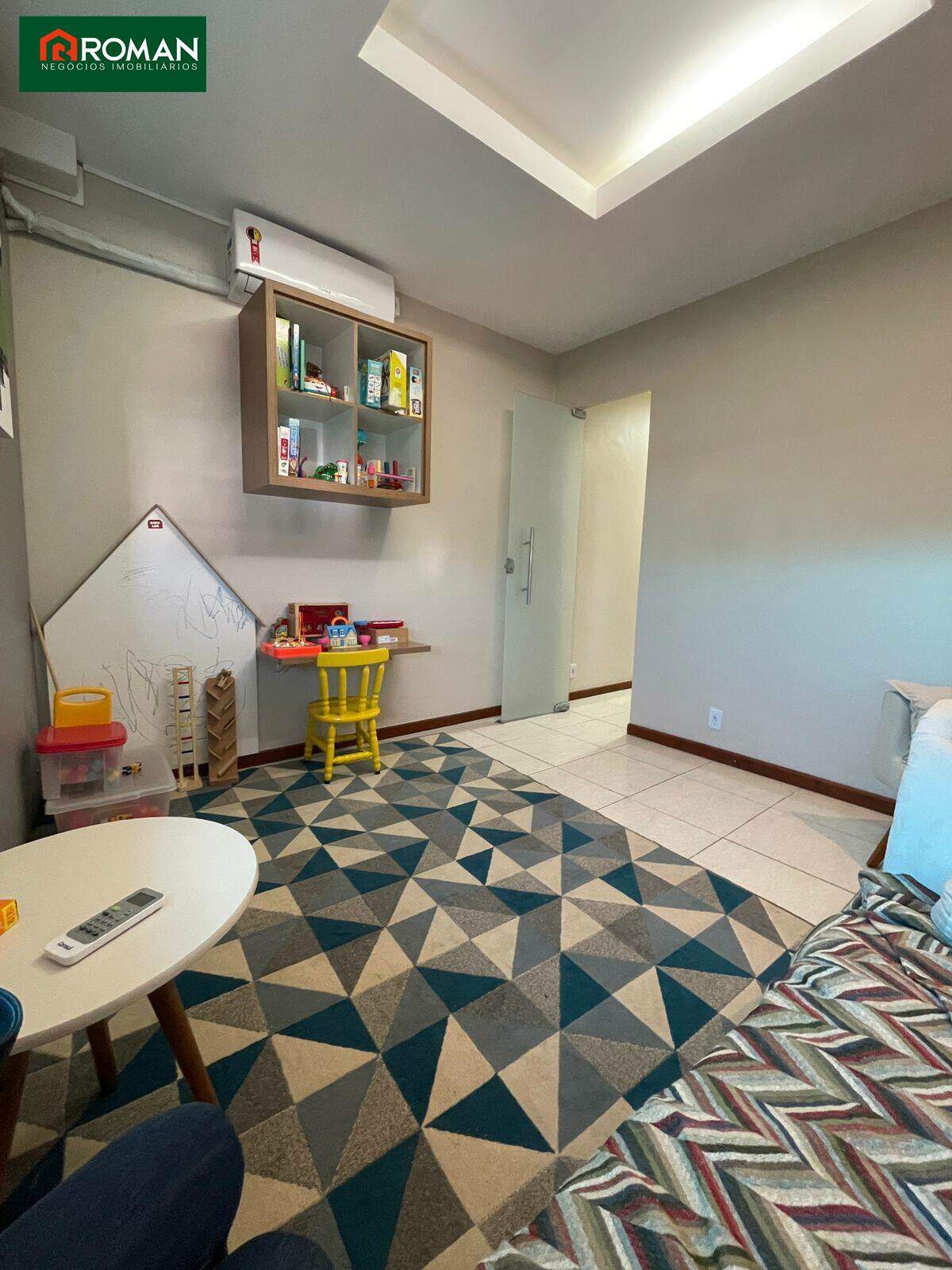 Sala à venda no Centro: 