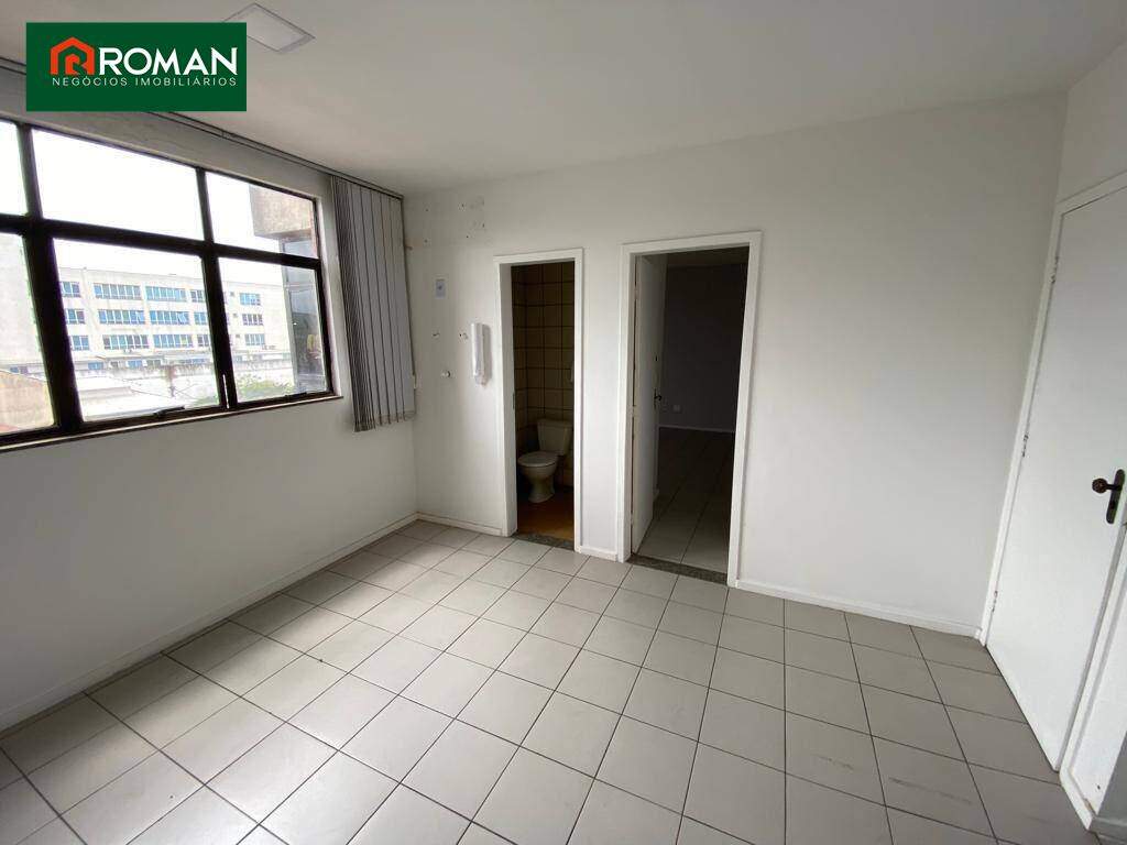 Sala para aluguel no Centro: 