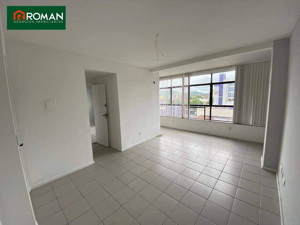 Sala para aluguel no Centro: 