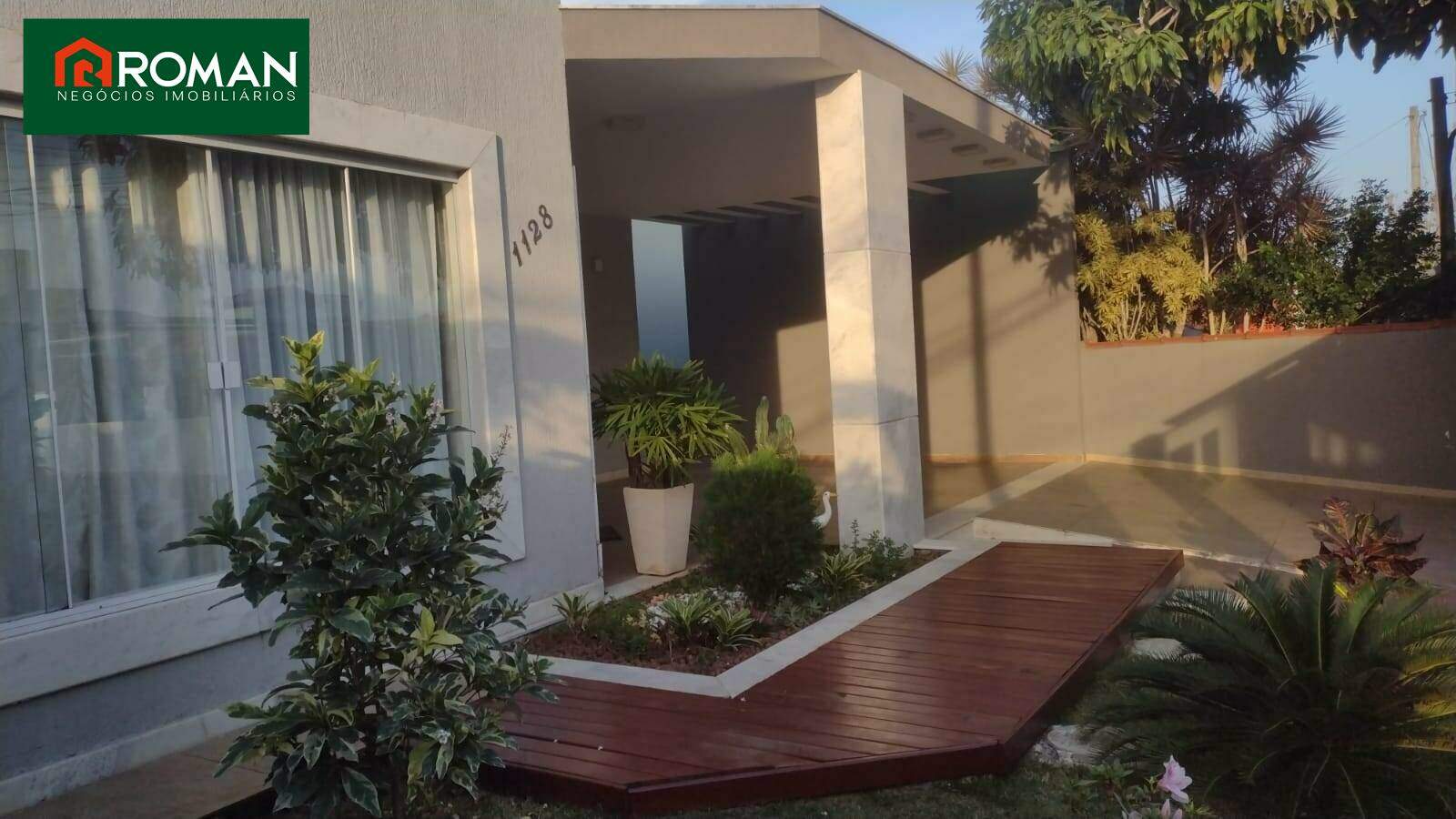 Casa à venda no Peró: 