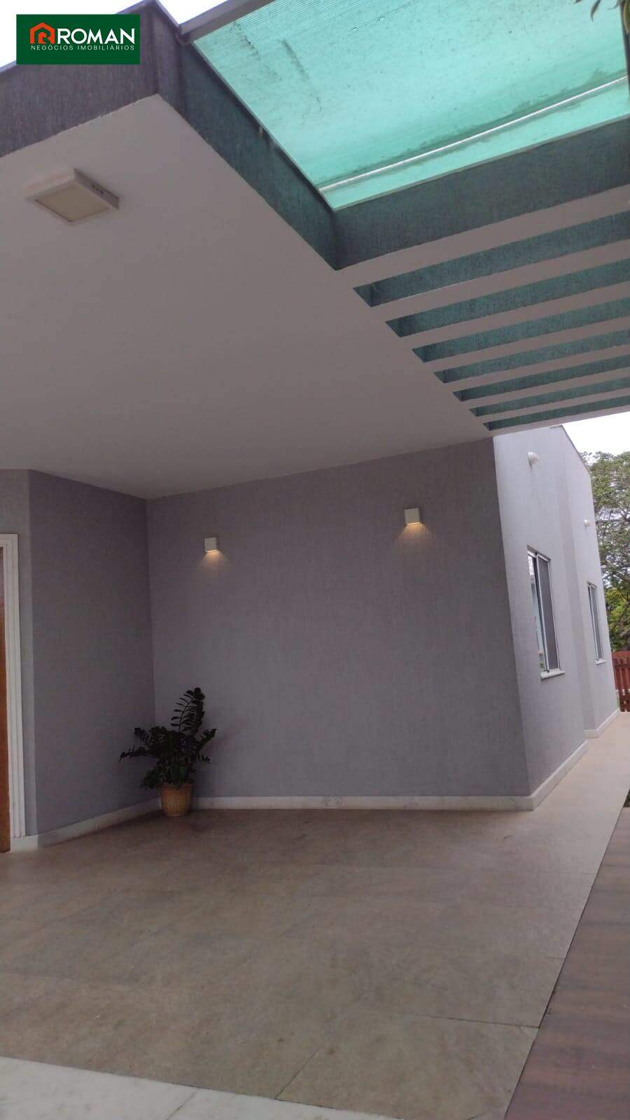 Casa à venda no Peró: 