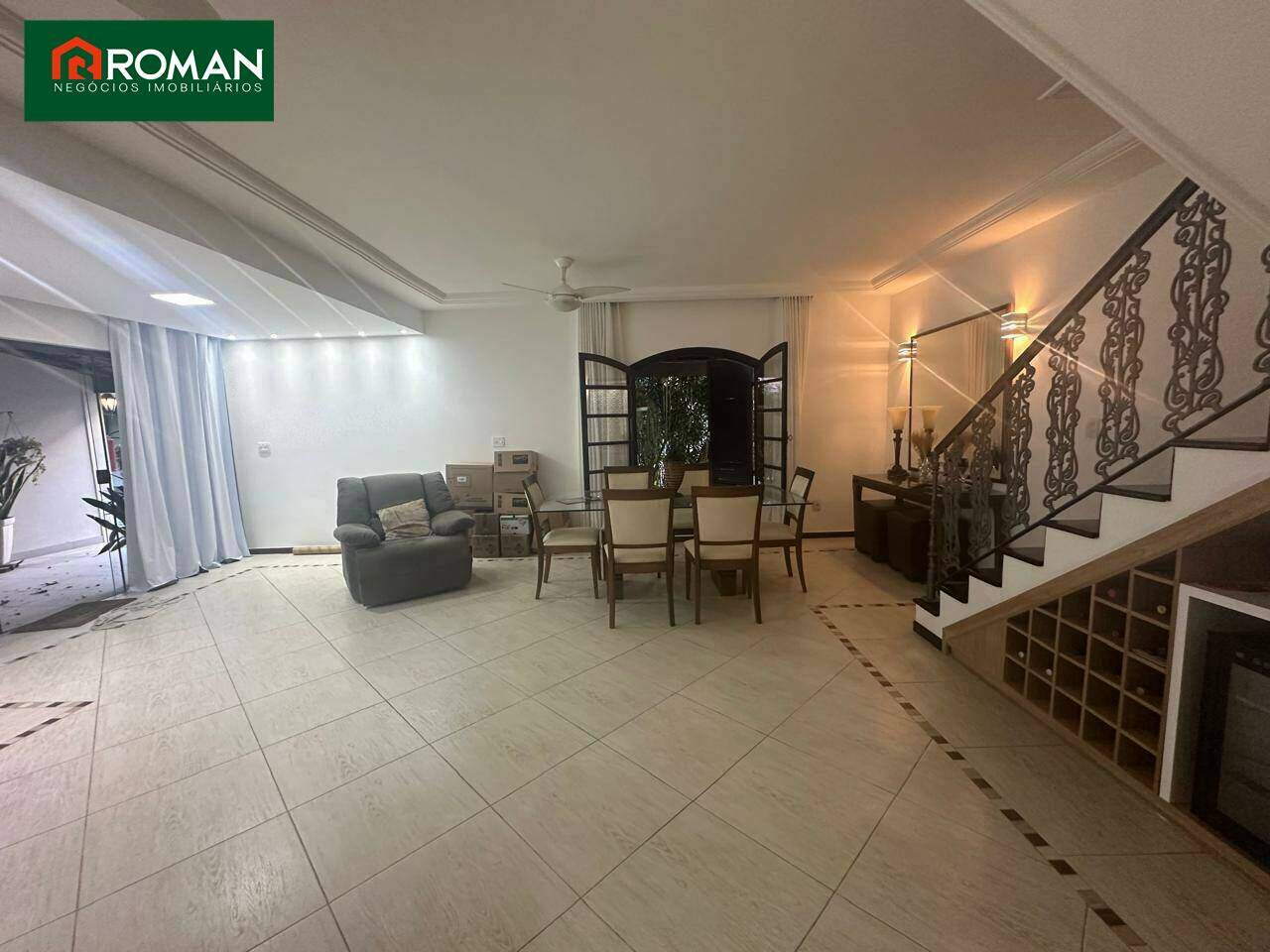 Casa em condomínio à venda no Jardim Flamboyant: 