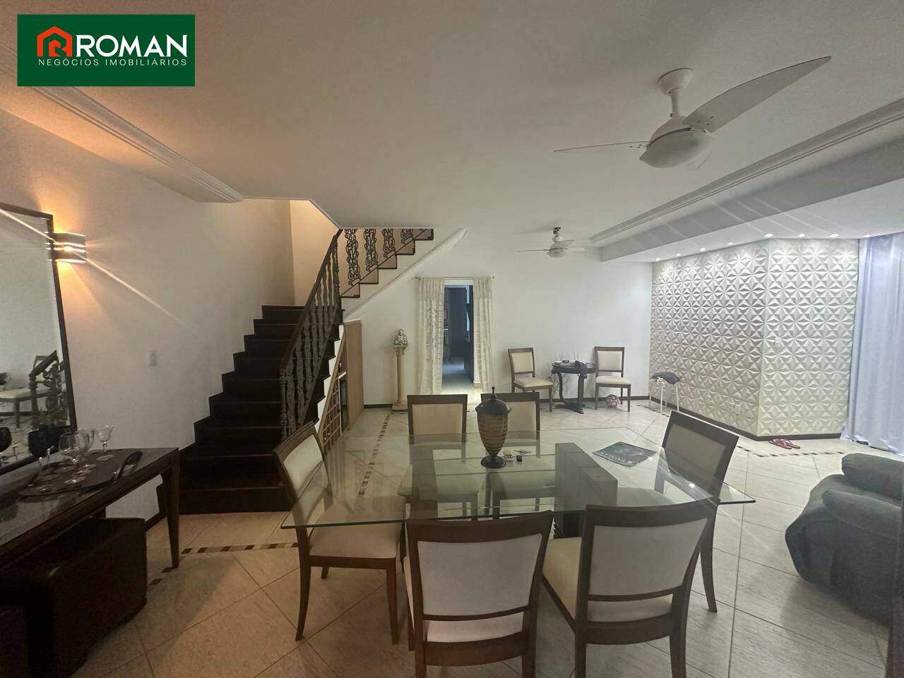 Casa em condomínio à venda no Jardim Flamboyant: 