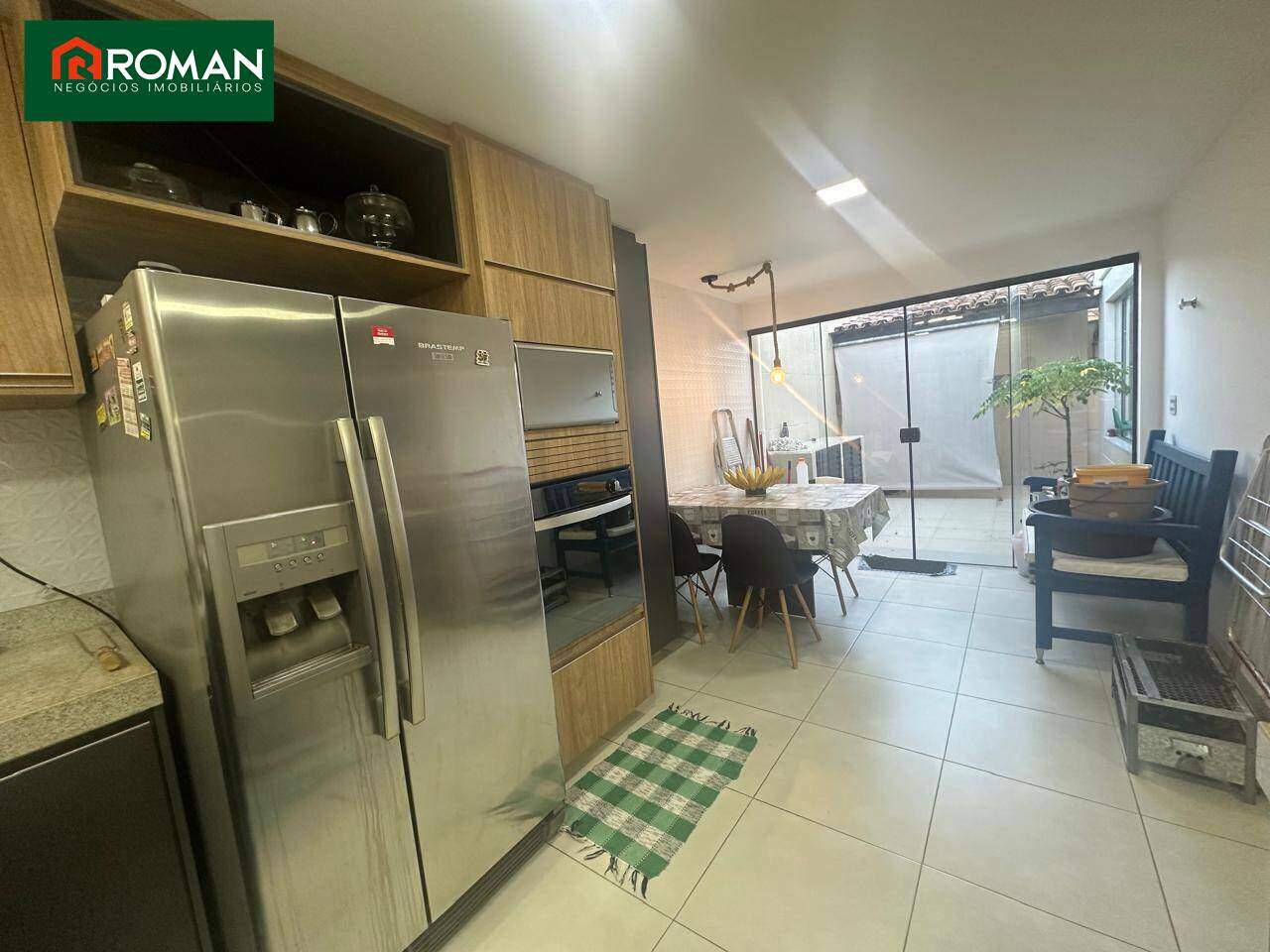 Casa em condomínio à venda no Jardim Flamboyant: 