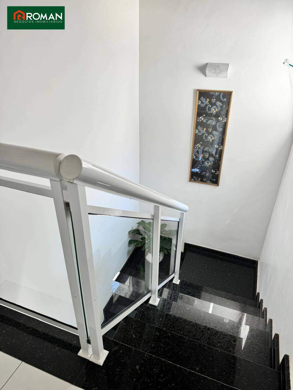 Casa em condomínio à venda no Portinho: 