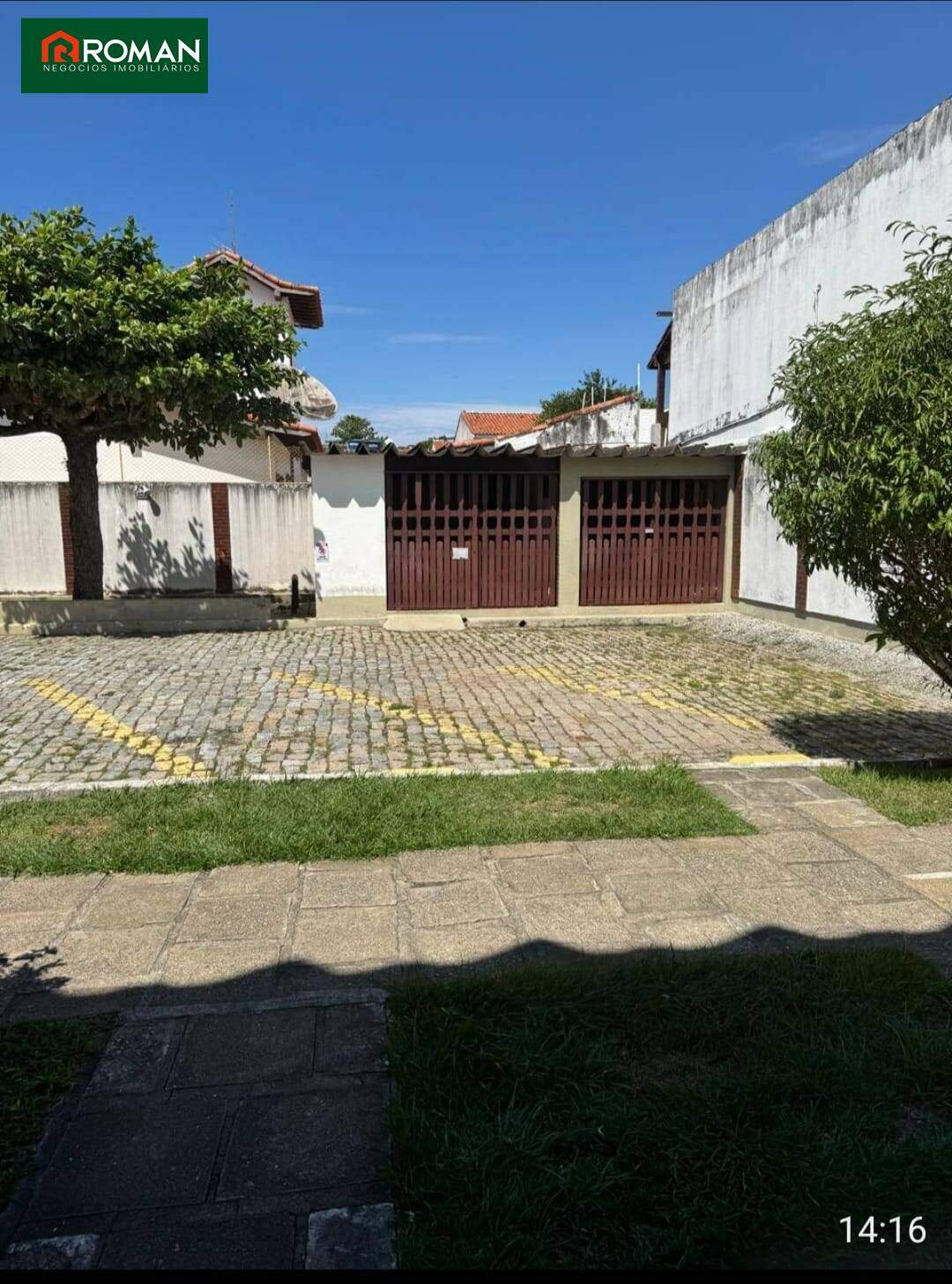 Casa em condomínio à venda no Portinho: 