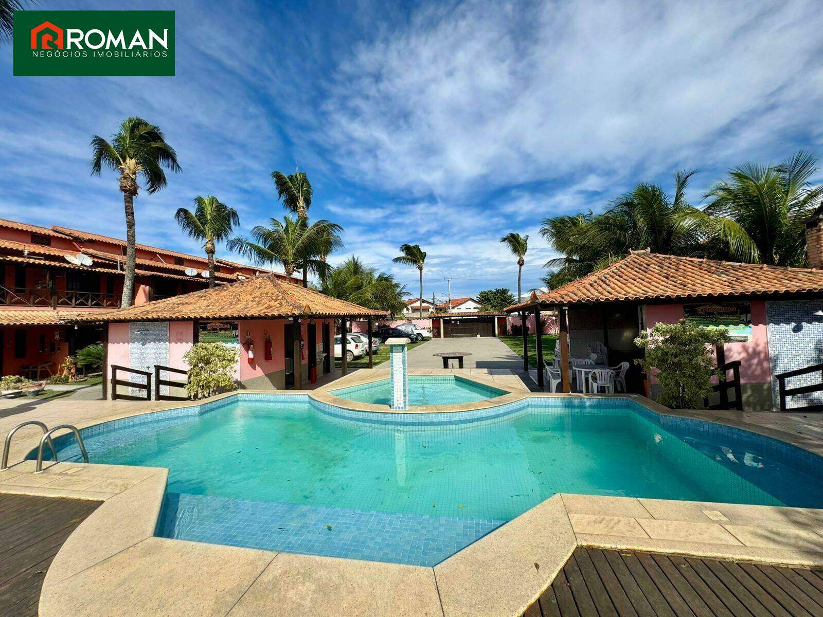 Casa em condomínio à venda no Parque Burle: 