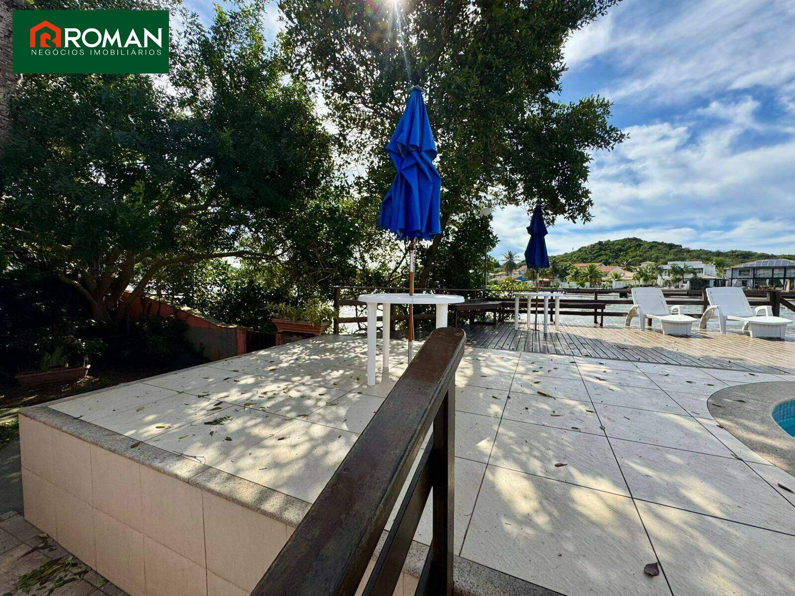 Casa em condomínio à venda no Parque Burle: 