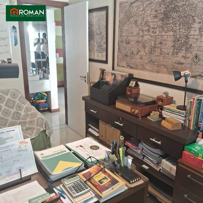 Casa em condomínio à venda no Portinho: 