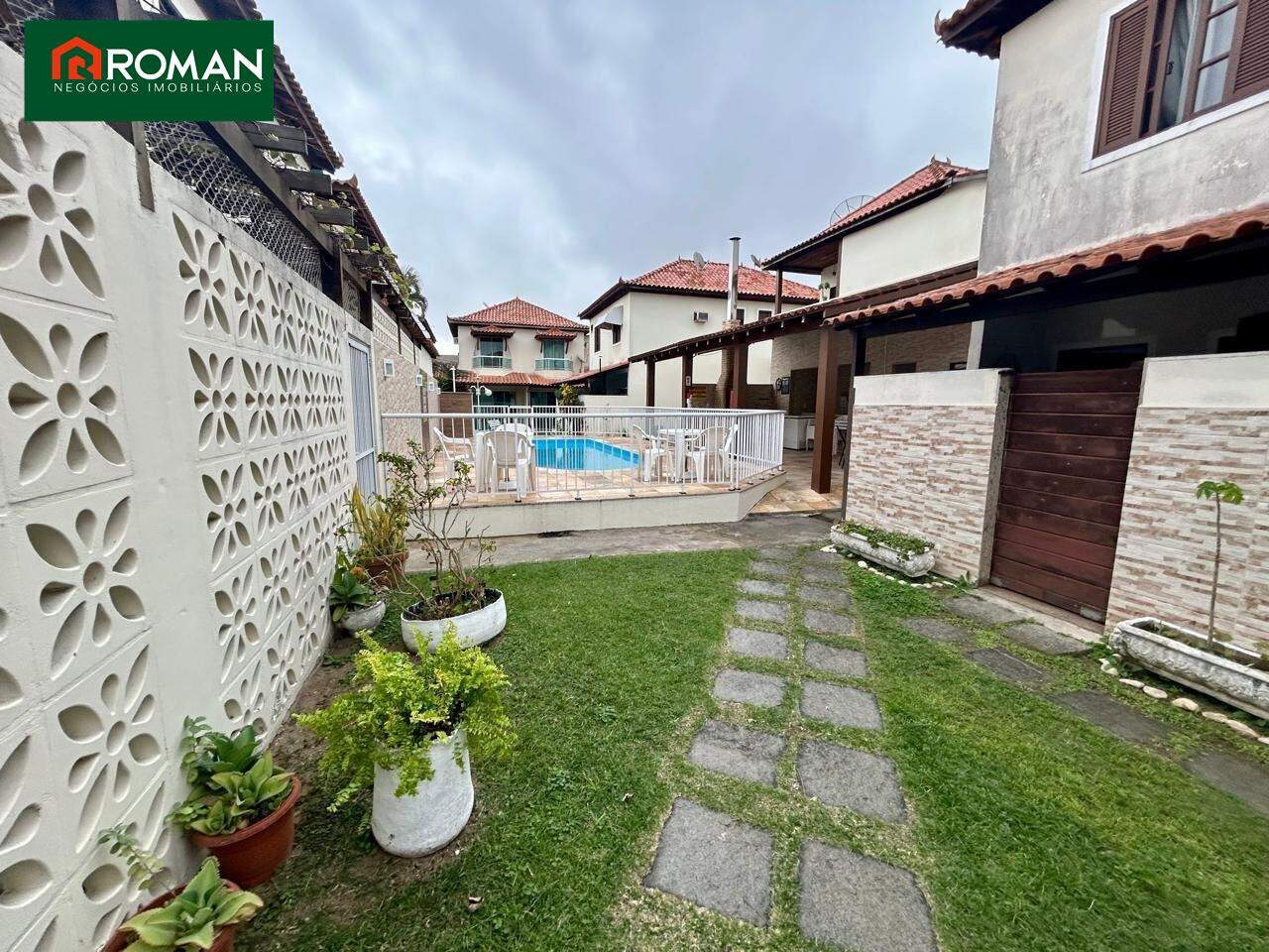 Casa em condomínio à venda no Portinho: 