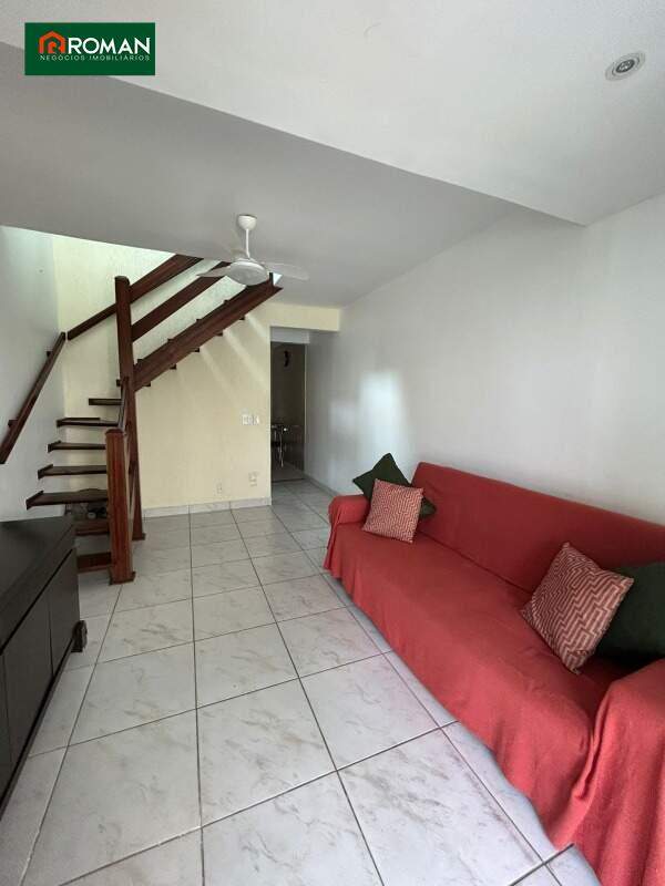 Casa em condomínio à venda no Portinho: 