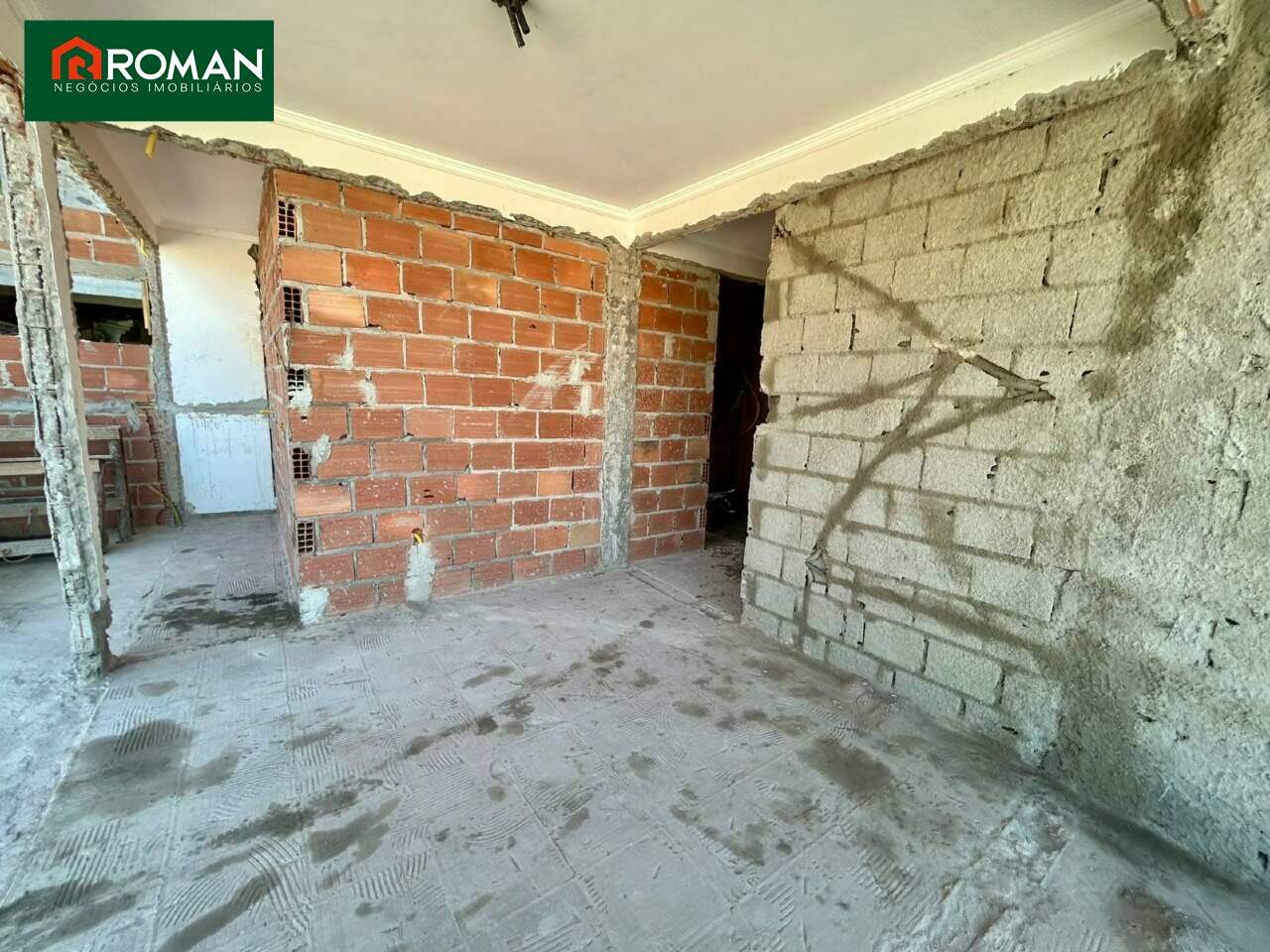 Casa em condomínio à venda no Ogiva: 