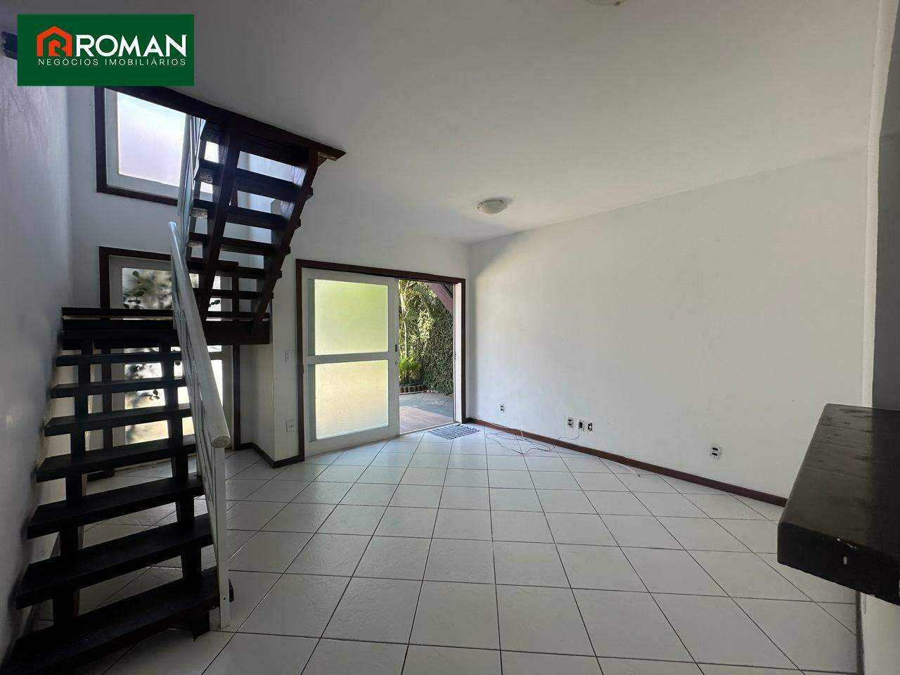Casa em condomínio à venda no Palmeiras: 