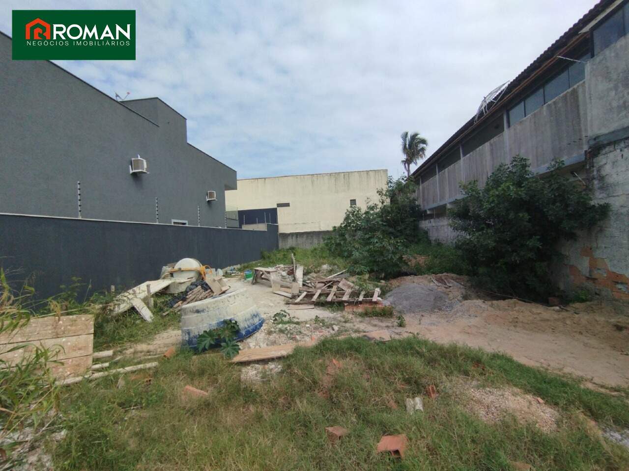 Terreno à venda no Portinho: 