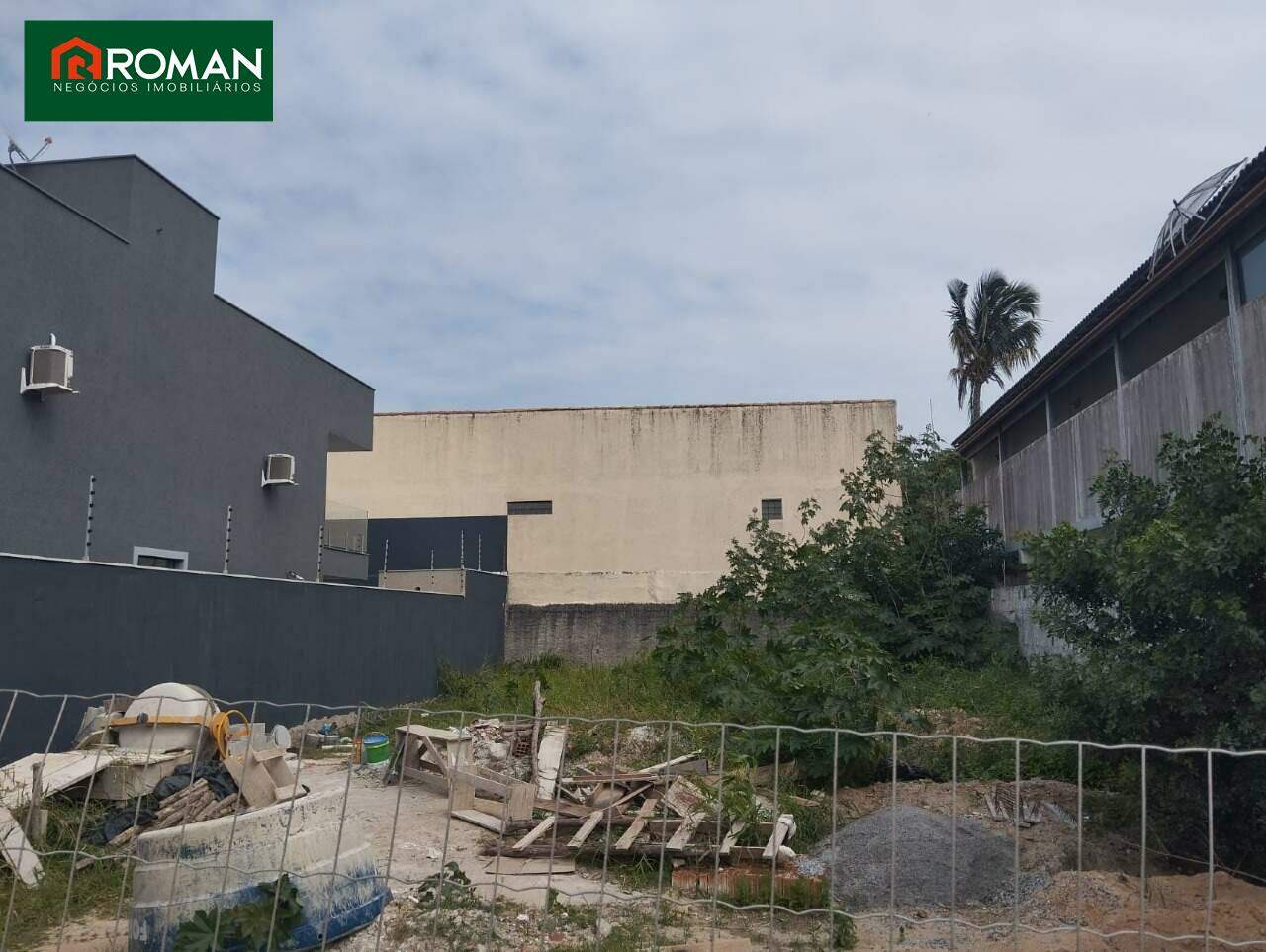 Terreno à venda no Portinho: 