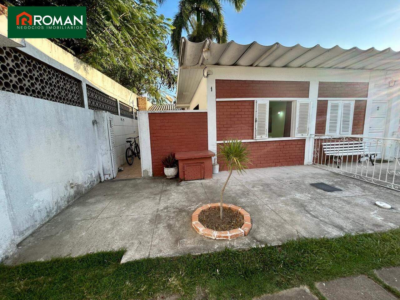 Casa em condomínio à venda no Palmeiras: 