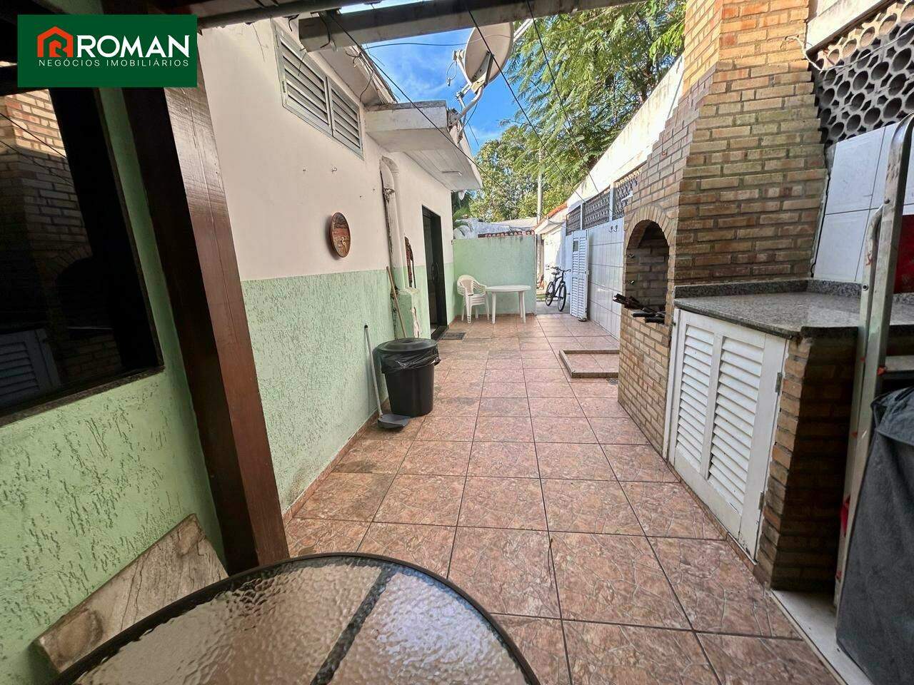 Casa em condomínio à venda no Palmeiras: 