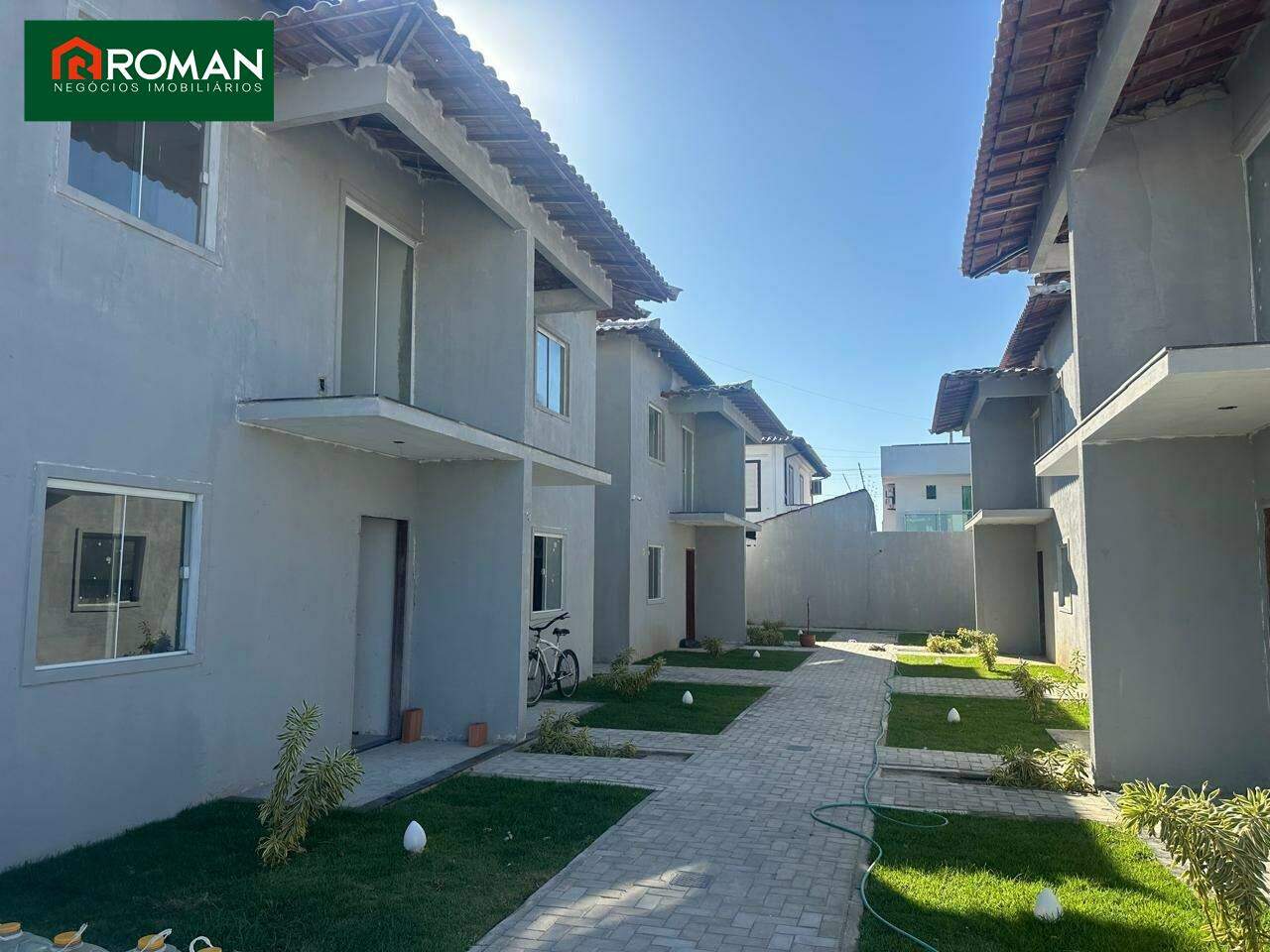 Casa em condomínio à venda no Portinho: 