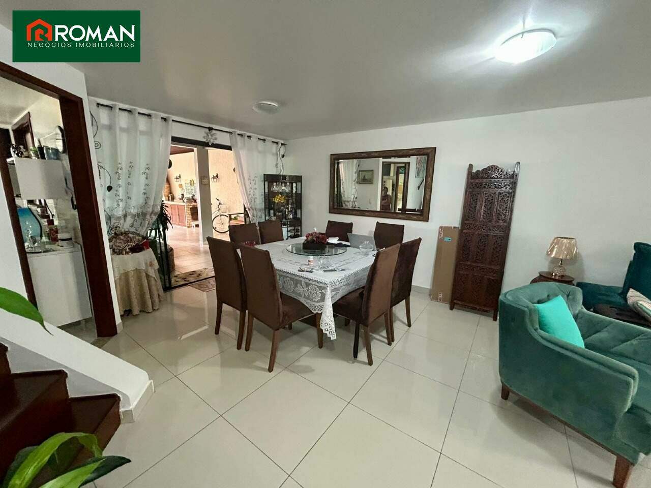 Casa em condomínio à venda no Portinho: 