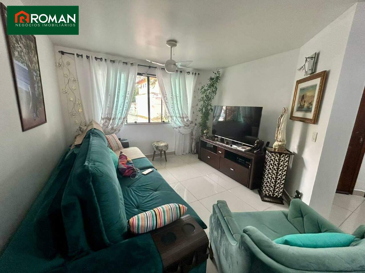 Casa em condomínio à venda no Portinho: 