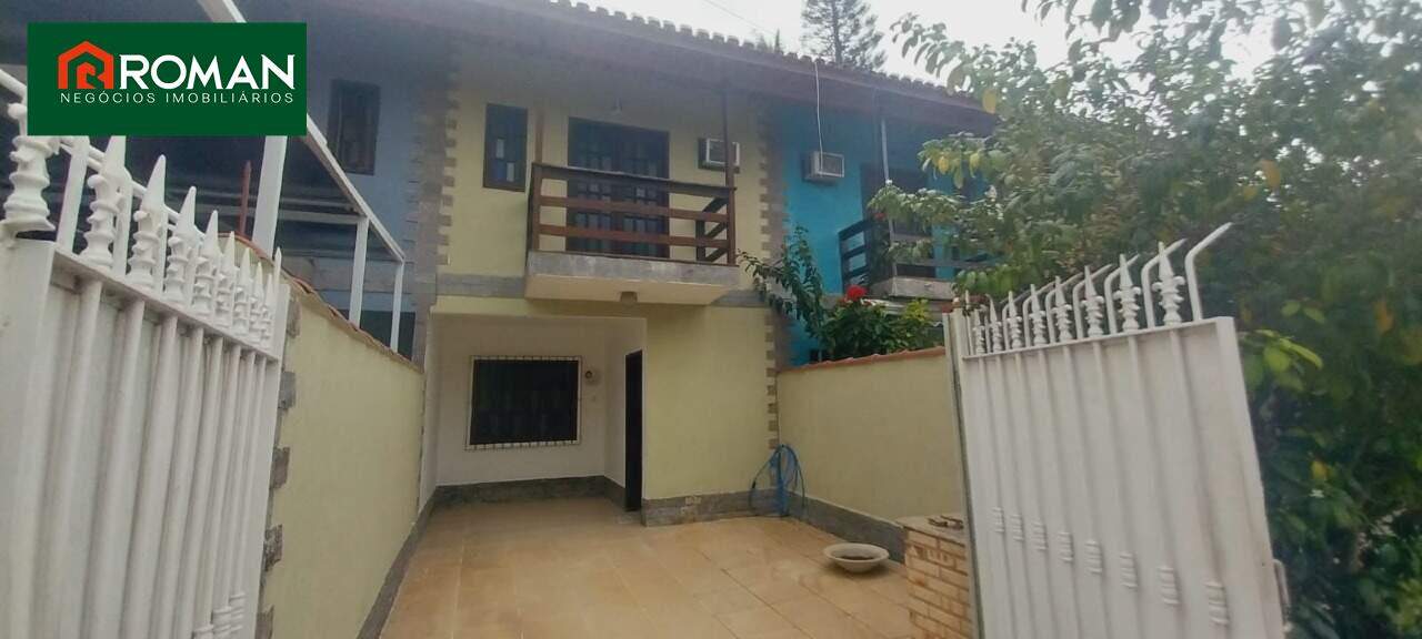 Casa em condomínio à venda no Palmeiras: 