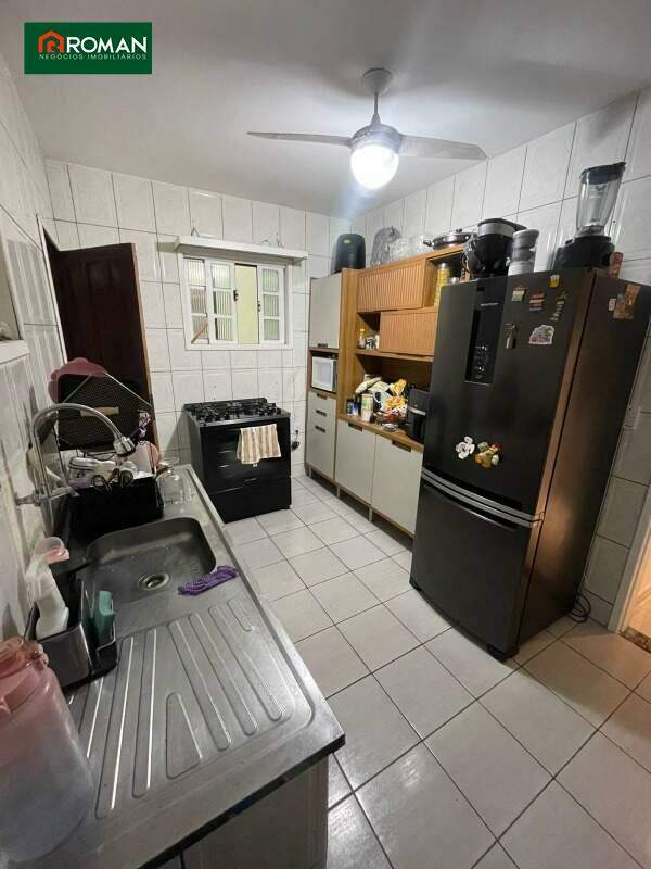 Casa em condomínio à venda no Palmeiras: 