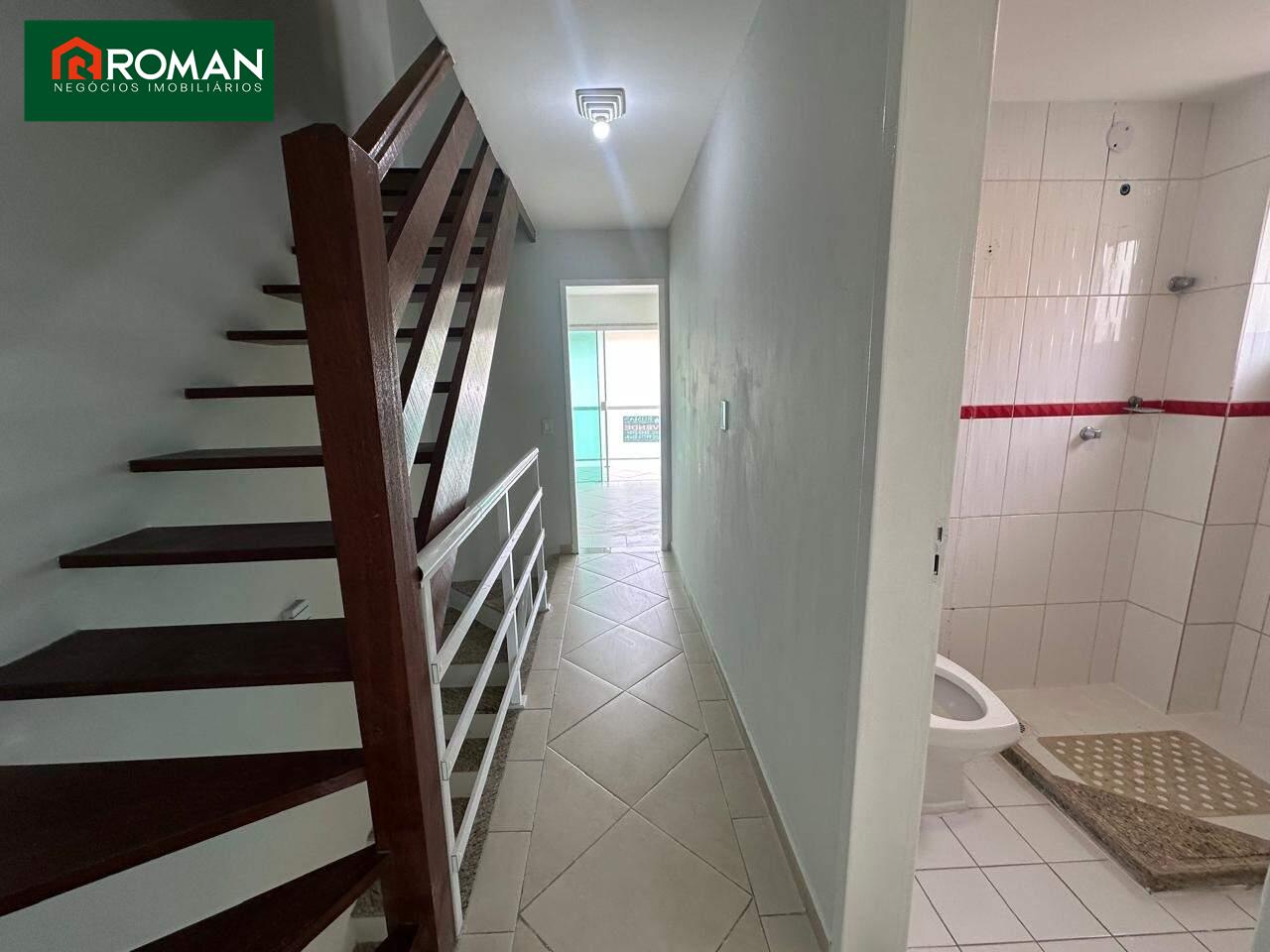 Casa em condomínio à venda no Parque Burle: 