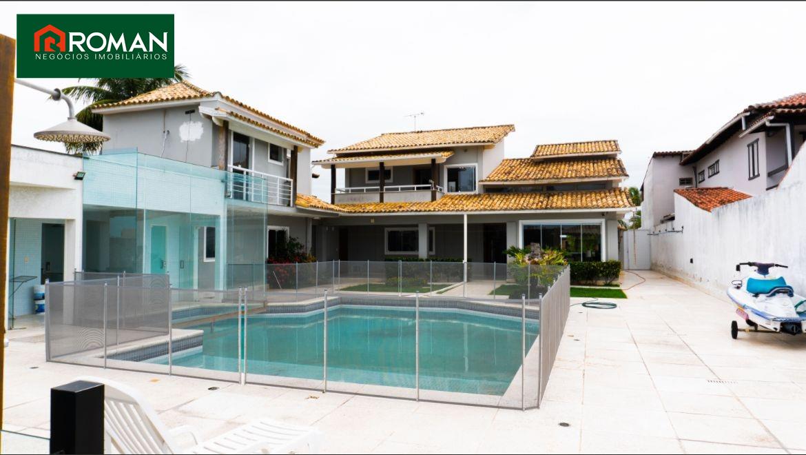 Casa em condomínio à venda no Portinho: 