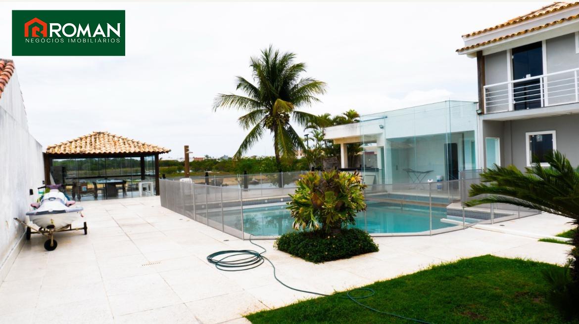 Casa em condomínio à venda no Portinho: 