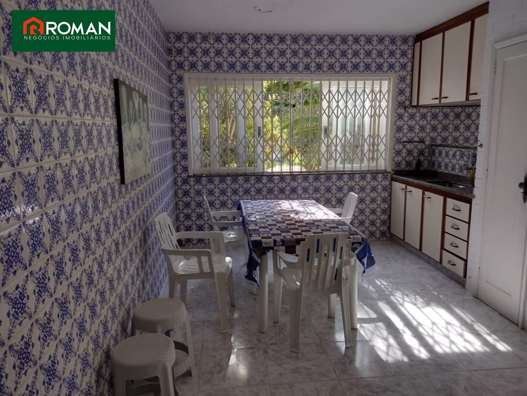 Casa à venda no Coqueiral: 