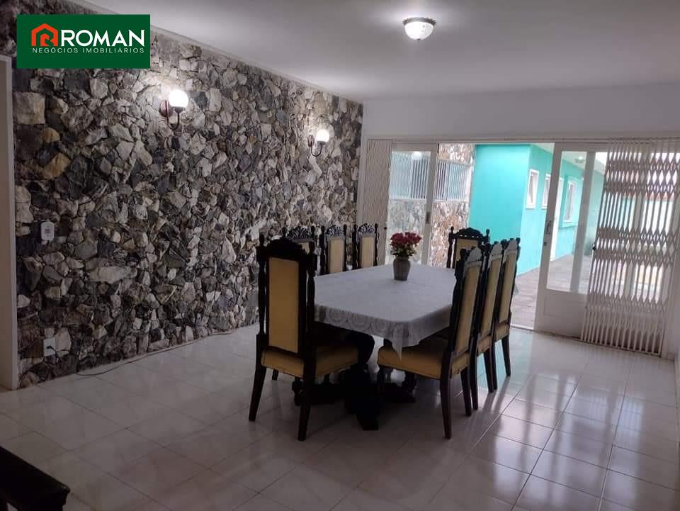 Casa à venda no Coqueiral: 