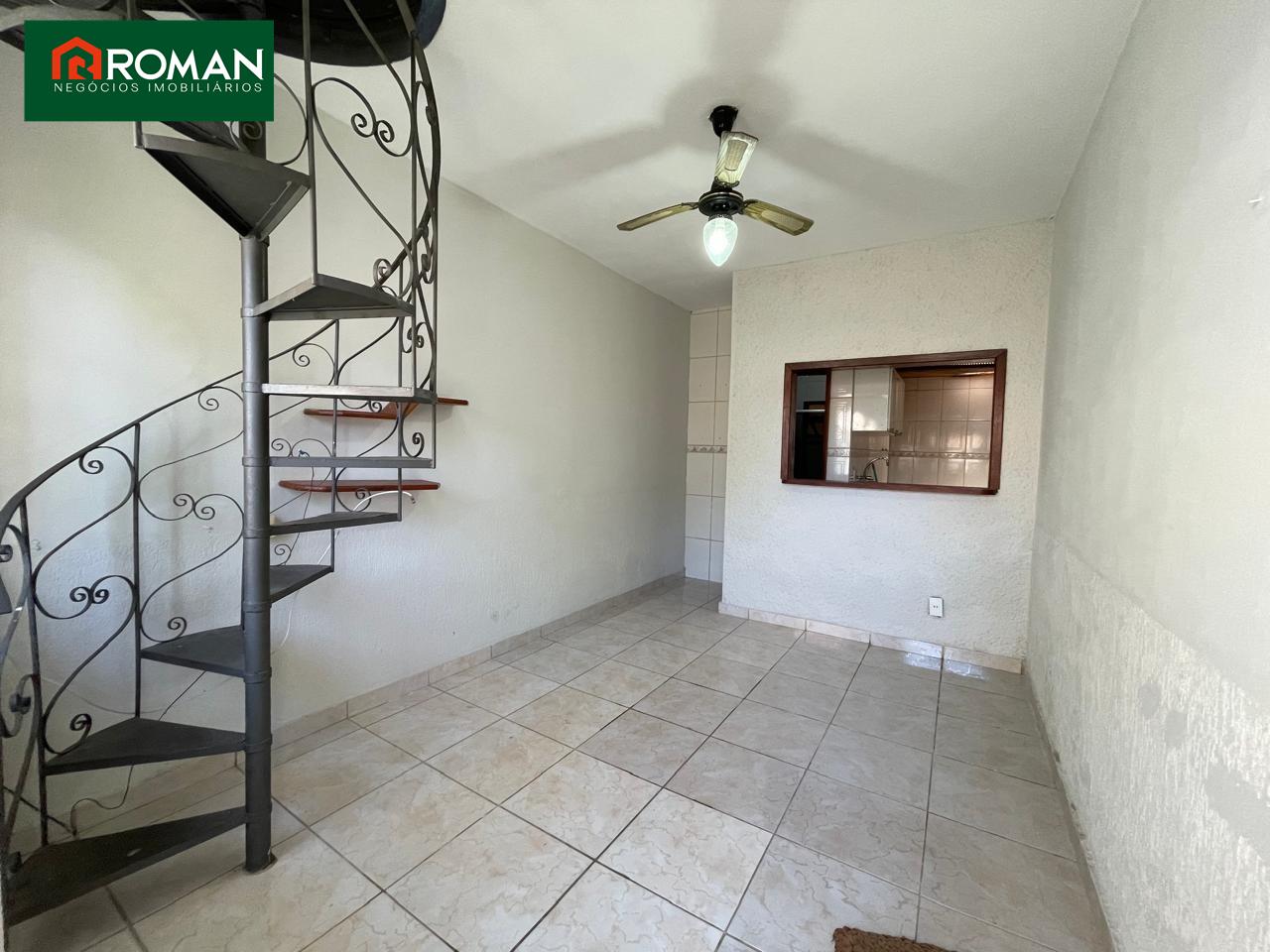 Casa em condomínio à venda no Portinho: 